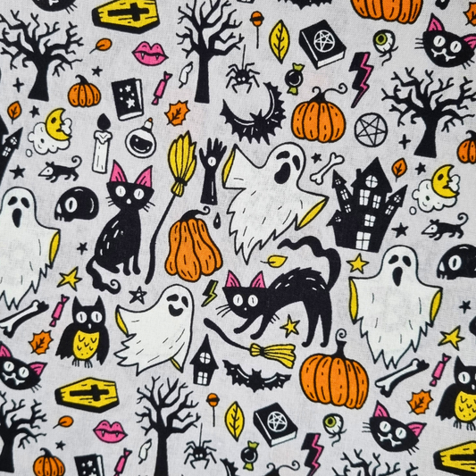 Ghosts, Pumpkins and Cats. Oh My!